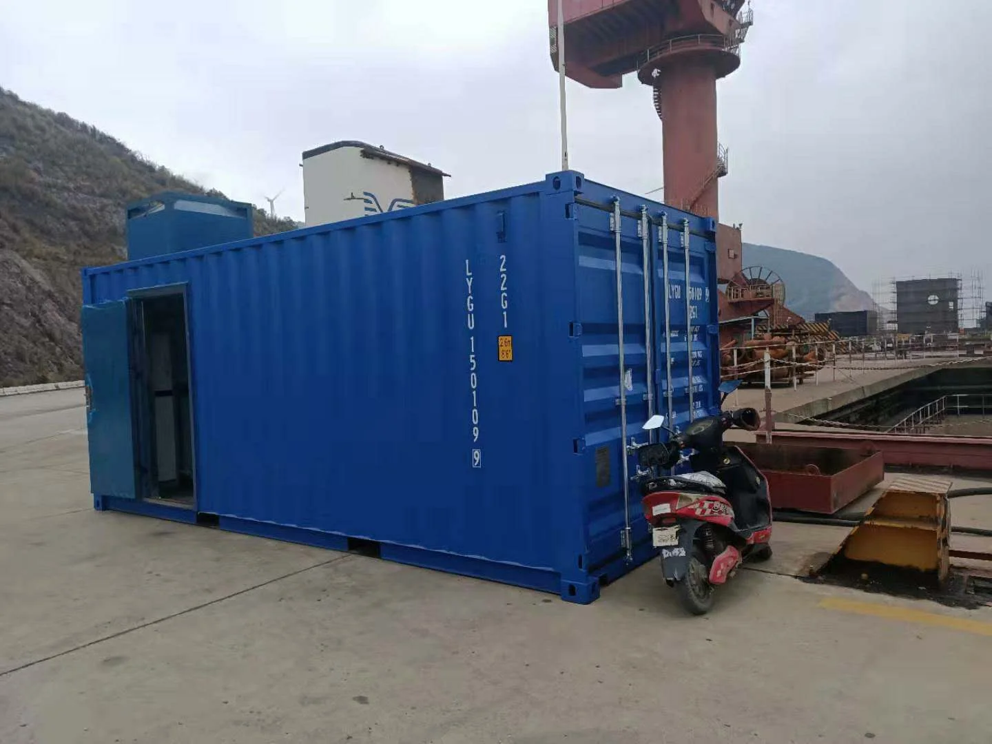 Containerized shore power for vessel testing