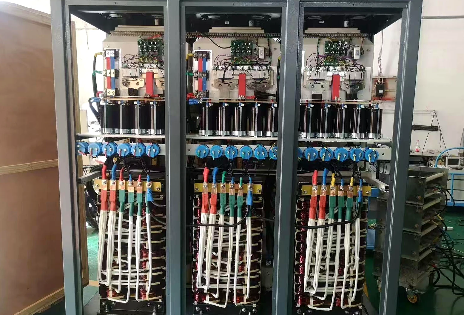 Open-frame partial discharge-free test power source in SDACME workshop