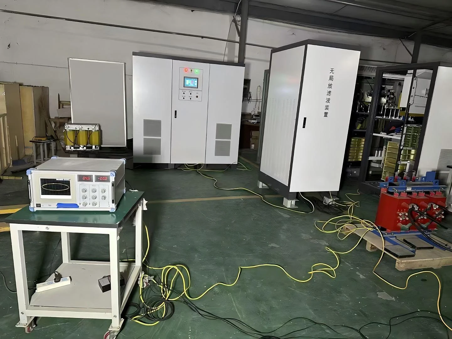 SDACME partial discharge-free frequency converter during factory testing