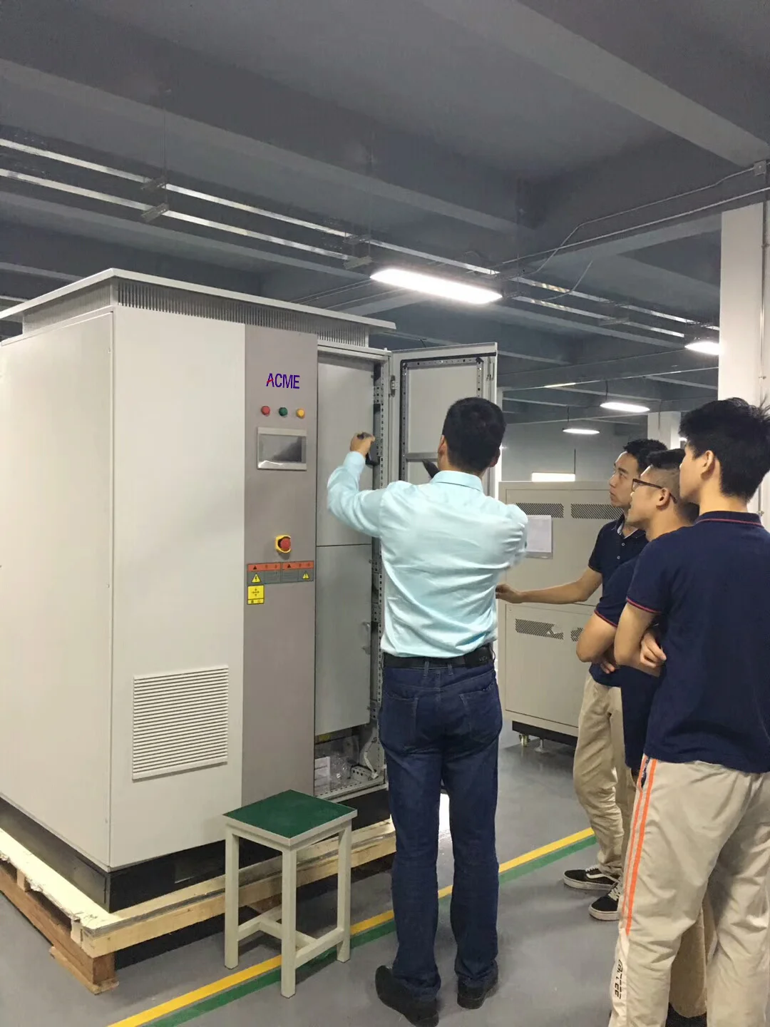 Bidirectional DC power system during factory inspection